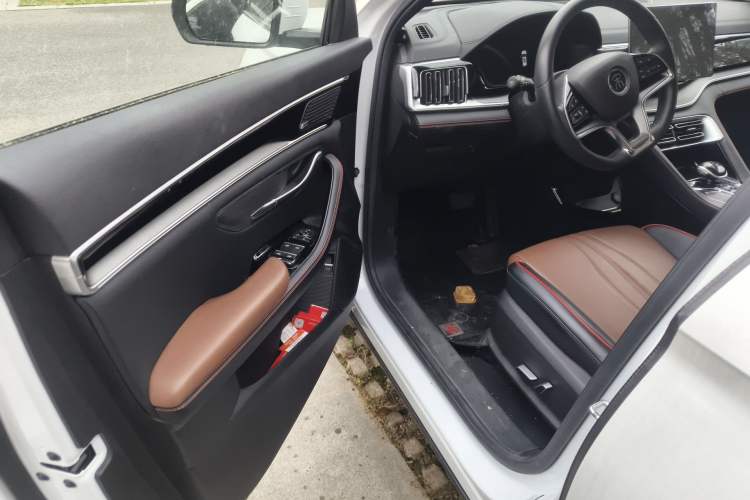 Used BYD Song PLUS 2020 1.5T Automatic Flagship Edition Driver Seat