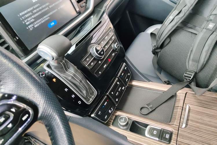 Used GAC Trumpchi M8 2018 320T Luxury Edition
