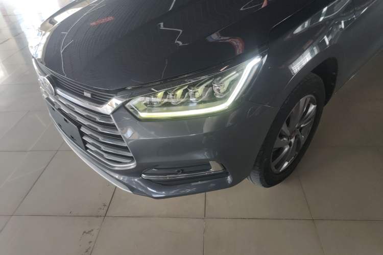 Used BYD Song 2019 1.5TI Automatic Smart Connect Dynamic Model