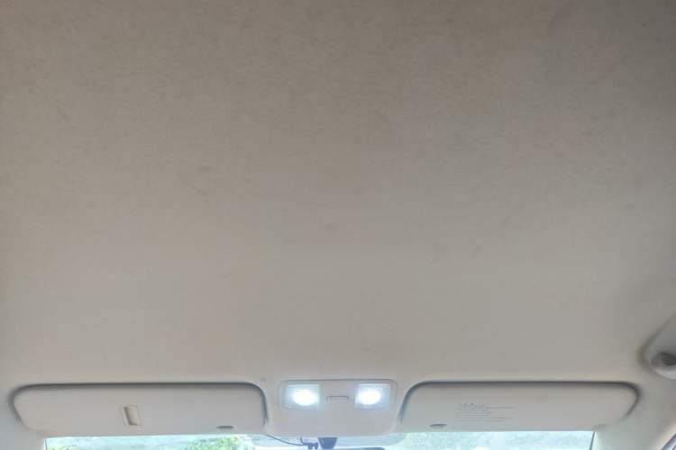 Used Hyundai Verna (older generation) 2014 1.4L Manual Smart GLS Trim
