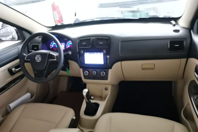 Used Dongfeng Fengon 370 2016 1.5L Manual Standard Edition SFG15-05 7 Seats
