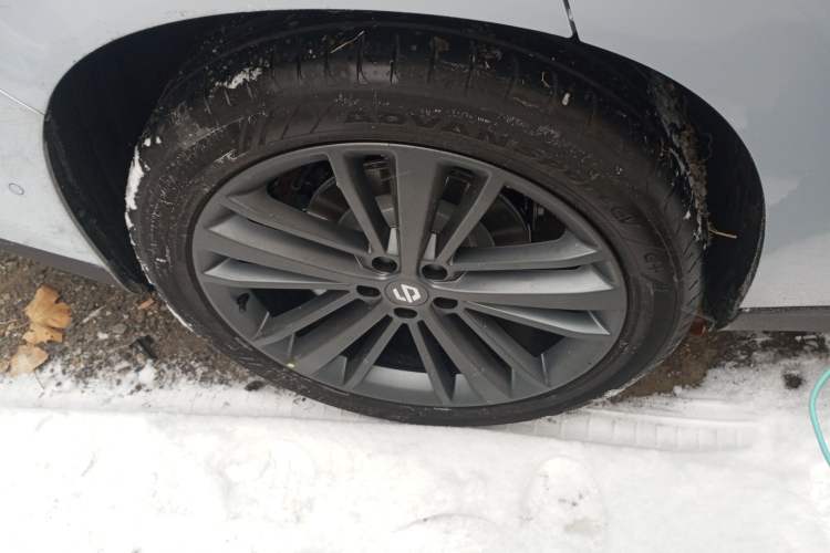 Used Leapmotor C16 2026 Pure Electric 630 LiDAR Zhizun Edition 5 Seats
