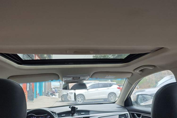 Used Geely Auto Emgrand GL 2018 1.8L Manual Elite Smart Connectivity Version