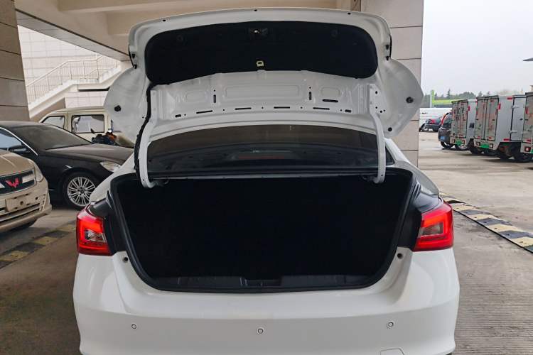 Used Chery Arrizo 5 2019 Facelifted PRO 1.5L Manual Youth Edition China VI Standard