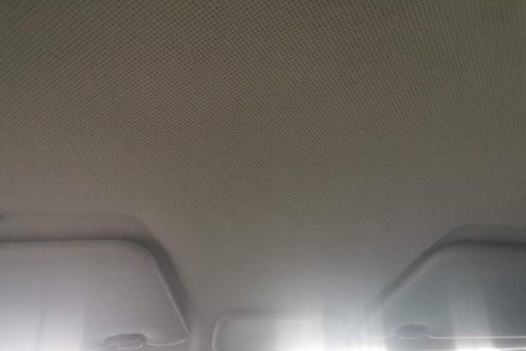 Used Wuling Hongguang MINIEV 2022 Macaron Premium Model – Lithium Iron Phosphate Headliner