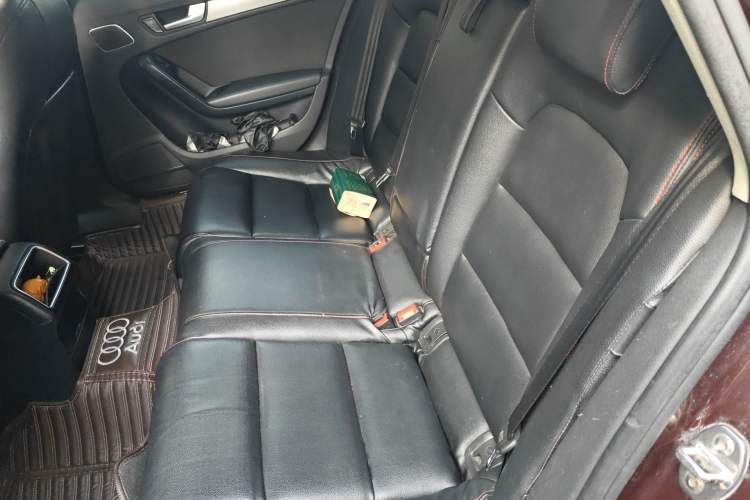 Used Audi A4L 2012 2.0 TFSI automatic standard version