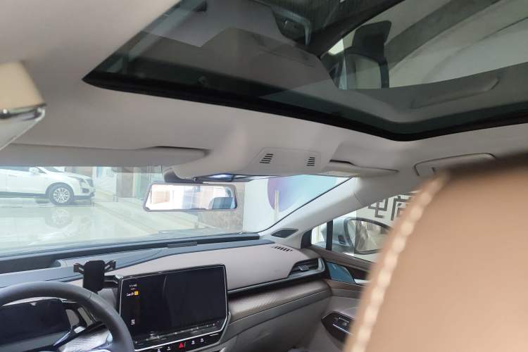 Used Volkswagen ID.6 X 2023 Ultra-Intelligent Long-Range Version