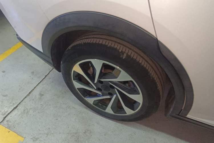 Used Dongfeng Aeolus Yixuan GS 2020 230T Automatic Yueyu Version Right Rear Wheel Hub