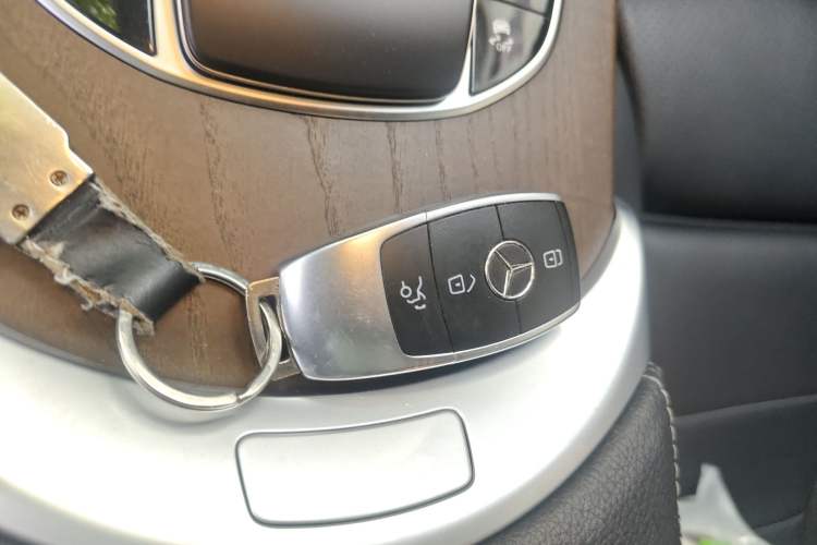 Used Mercedes-Benz GLC 2020 Facelift GLC 300 L 4MATIC Dynamic Edition