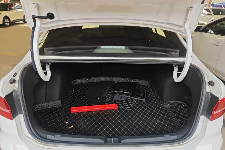 Used Volkswagen Lavida 2019 1.5L Automatic Vision Edition China VI Standard