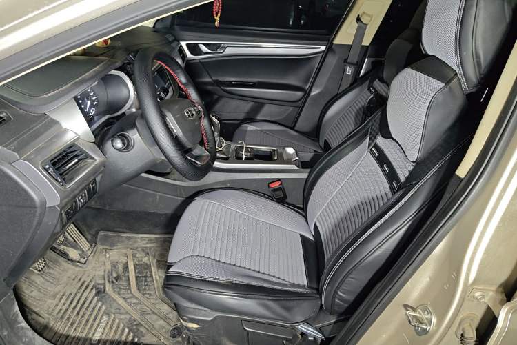 Used Geely Auto Emgrand GL 2019 1.4T Manual Elite Smart Edition
