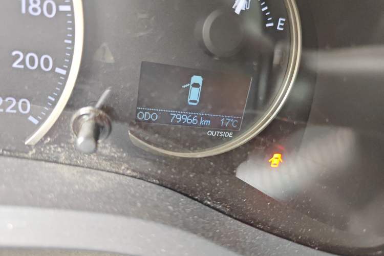 Used Lexus CT 2017 CT200h Elite Edition Solid Color China V Standard Odometer Close Up