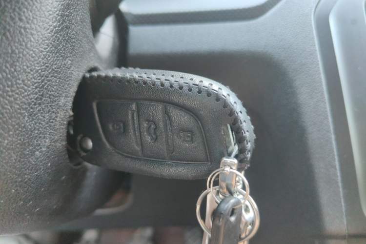 Used Volkswagen Jetta 2015 1.6L Manual Fashion Edition