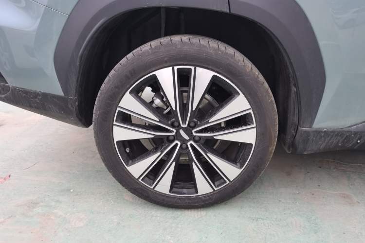 Used Geely Auto FX11 2025 4th Generation 1.5TD DCT Jinxiu
