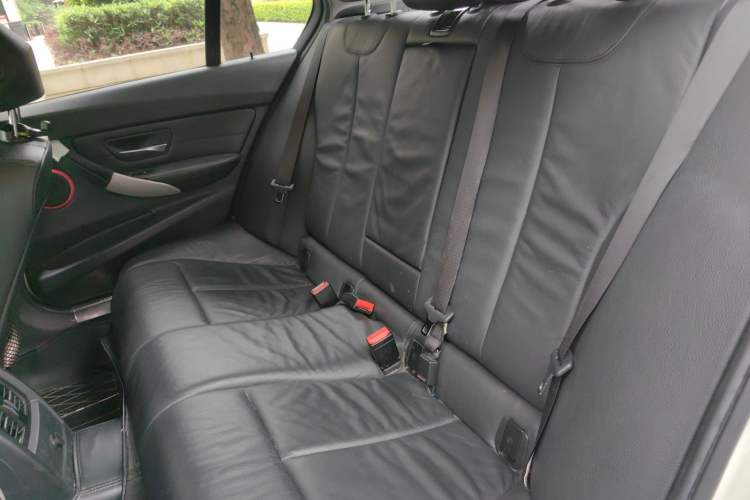 Used BMW 3 Series 2014 320i Sport Edition