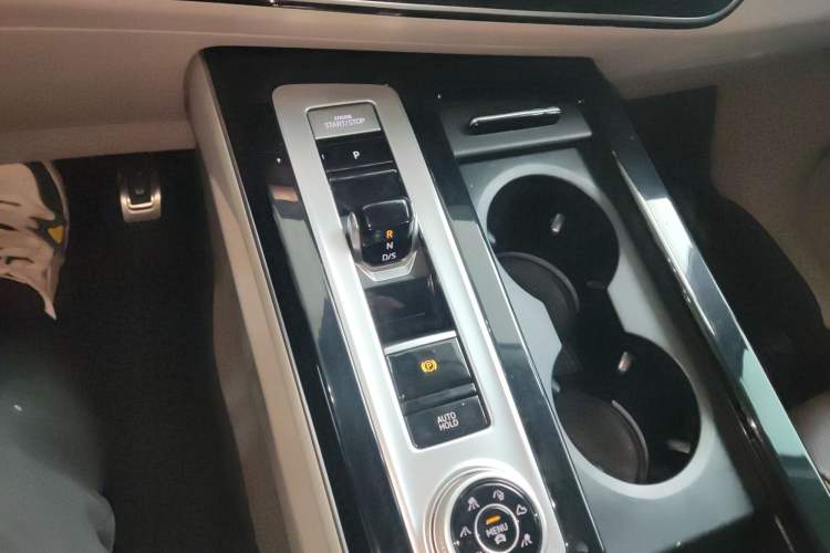 Used Volkswagen Tavendor 2023 380TSI Four-Wheel Drive R-Line Cruise Edition