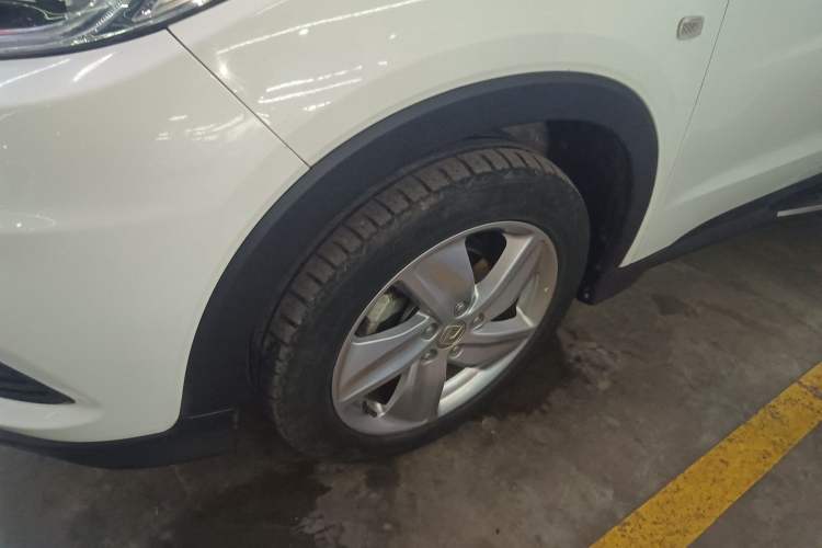 Used Honda Vezel 2020 1.5L CVT Elite Edition
