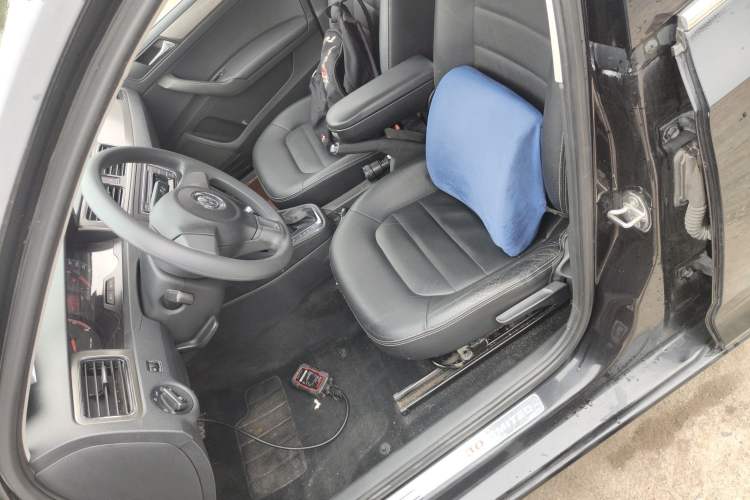 Used Volkswagen Santana 2015 1.6L Automatic Comfort Edition Left Front Seat