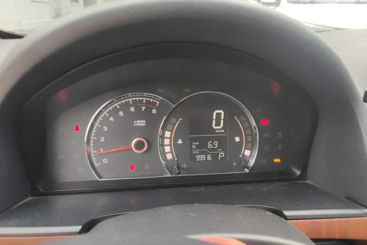Used Roewe 350 2014 1.5L Automatic Xunyue Version Instrument Cluster