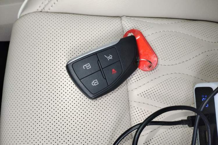 Used Buick Envision 2020 Encore S 652T All-Wheel-Drive Avenir Interior 1