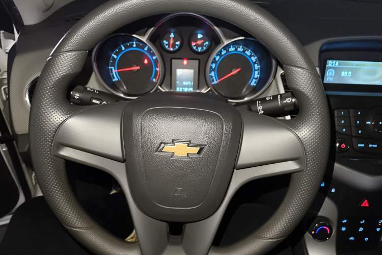 Used Chevrolet Cruze 2013 1.8L SE AT