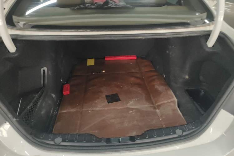 Used BMW 5 Series 2014 525Li Luxury Design Package
