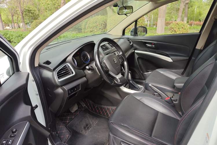 Used Suzuki S-Cross 2015 1.6L CVT Two-Wheel Drive Elite Version