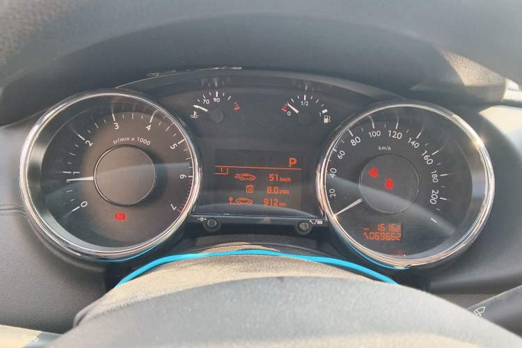 Used Peugeot 3008 2015 1.6THP Automatic Classic Edition