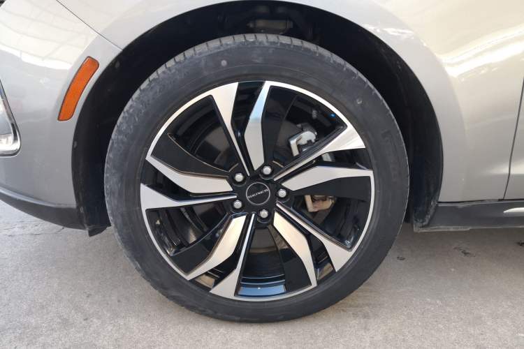 Used SERES SF5 2021 Four-Wheel Drive Freedom Expedition Edition
