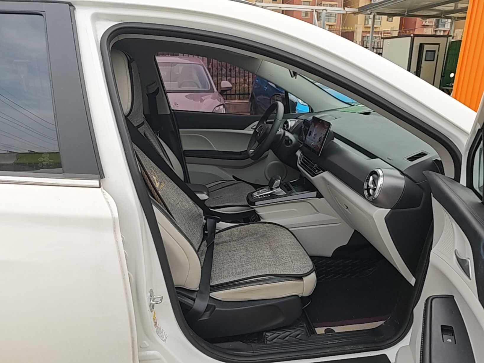 BYD Yuan Pro 2021 401 km Deluxe Version — снимка 19