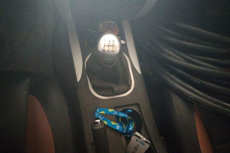 Used Foton Tunland 2018 2.4L E5 Two-Wheel Drive Elite Version Long Wheelbase 4G69S4M
