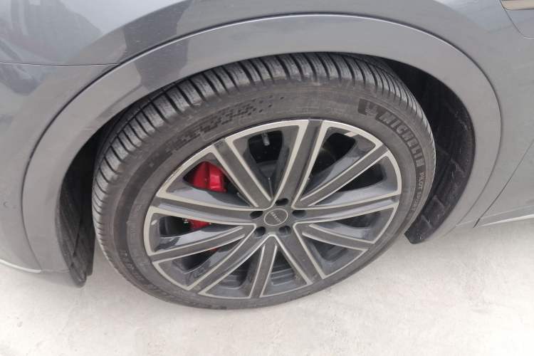 Used Hima Luxeed R7 2025 Extended-Range 331km Ultra