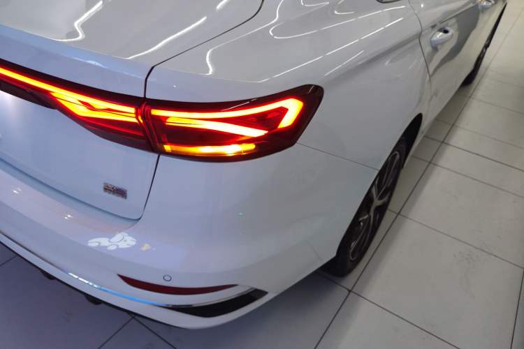 Used Geely Auto Emgrand 2022 4th Generation 1.5L CVT Luxury Model