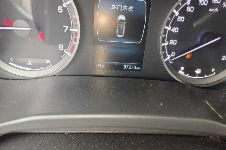 Used CHANGAN Raeton CC 2018 1.5T Manual Elegant Starry Edition China V Standard Odometer Close Up