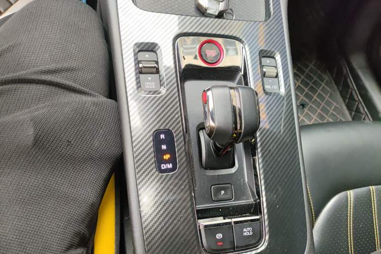 Used GAC Trumpchi EMPOW 2021 270T DCT J15 Version Gear Lever