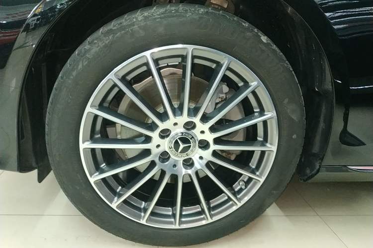 Used Mercedes-Benz E-Class 2023 E 260 L
