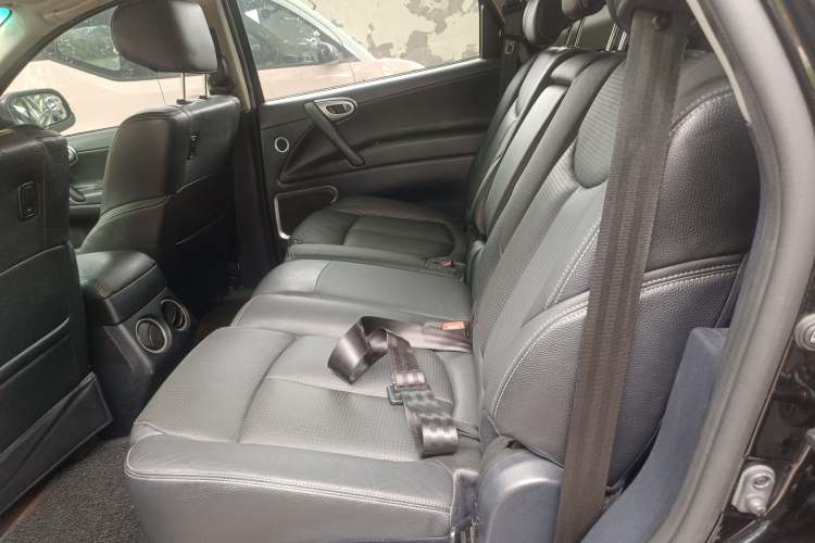 Used Luxgen Great 7 SUV 2014 2.2T Four-Wheel Drive Prestige Version Left Rear Seat