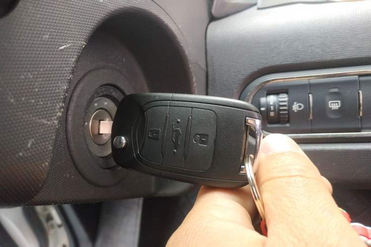 Used Baojun E100 2018 Intelligent Drive Edition Vehicle Key