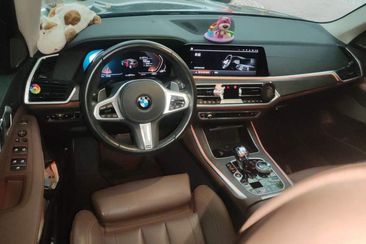 Used BMW X5 2021 xDrive30i M Sport Package Center Console