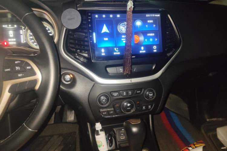 Used Jeep Cherokee 2016 2.4L Leading Edition