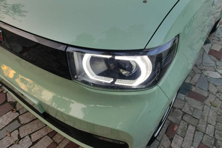 Used Wuling Hongguang MINIEV 2021 Macaron Fashion Model Lithium Iron Phosphate Left Front Headlight