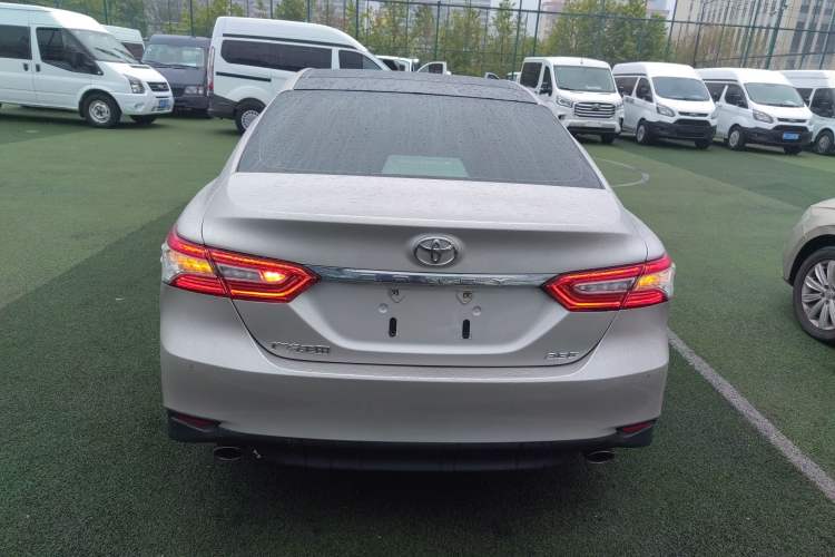 Used Toyota Camry 2019 2.5G Luxury Edition China VI Standard Rear