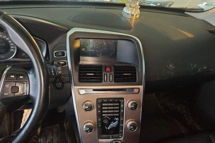 Used Volvo XC60 2015 T5 Smart Upgrade Model