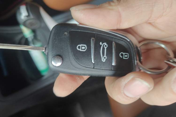 Used MG 3 2011 1.5L AMT Elite Edition Vehicle Key