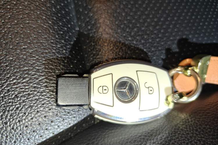 Used Mercedes-Benz GLA 2015 GLA 200 Fashion Model Vehicle Key