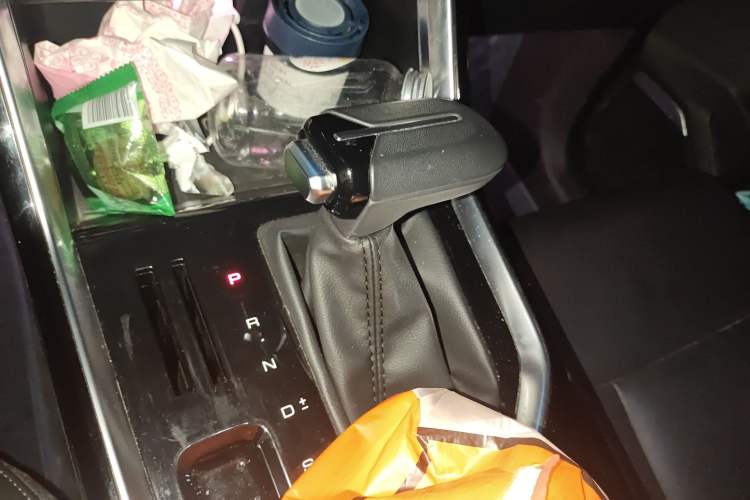 Used Wuling Asta 2021 1.5T CVT Star曜 Edition Gear Lever