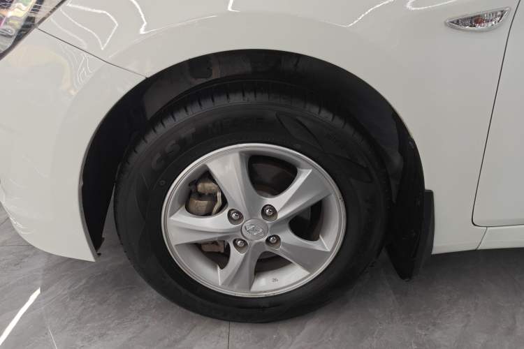 Used Hyundai Verna (older generation) 2016 1.4L Manual Smart GLS Trim