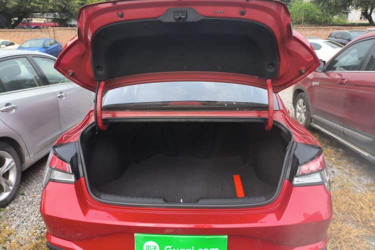 Used Hyundai Elantra 2021 1.5L CVT GLX Elite Edition Trunk