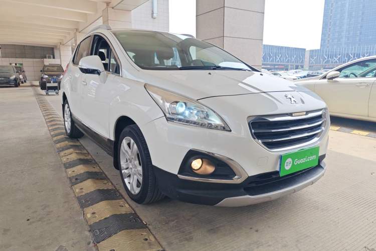 Used Peugeot 3008 2015 1.6THP Automatic Classic Edition Front Right 45 Deg