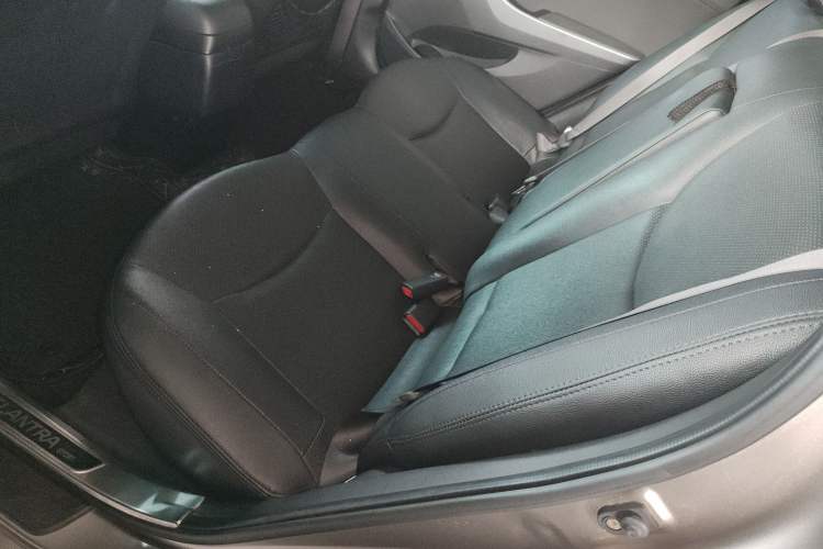 Used Hyundai Elantra (5th Generation / Langdong) 2016 1.6L Automatic Prestige Model Left Rear Seat